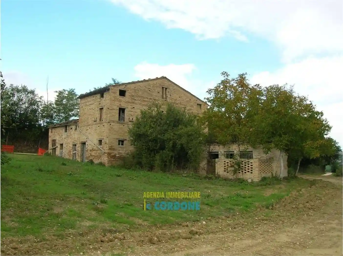 Rustico - Casale in vendita a Massa Fermana