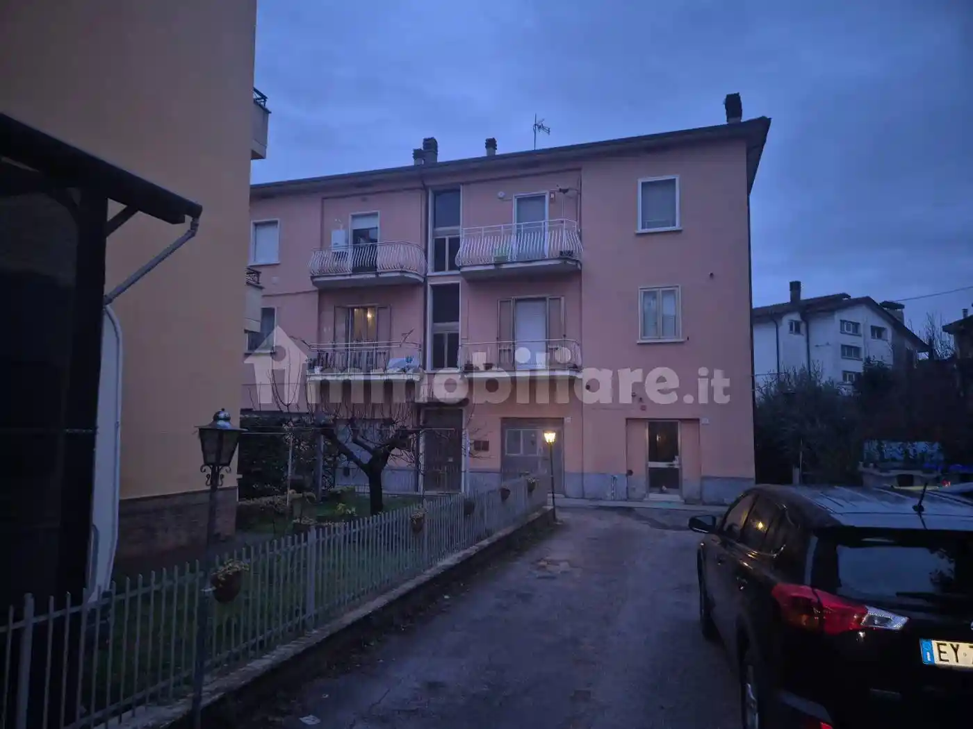 Palazzo - Edificio in vendita a Perugia
