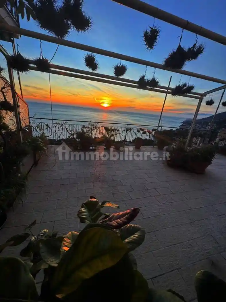 Appartamento in vendita a Pieve Ligure