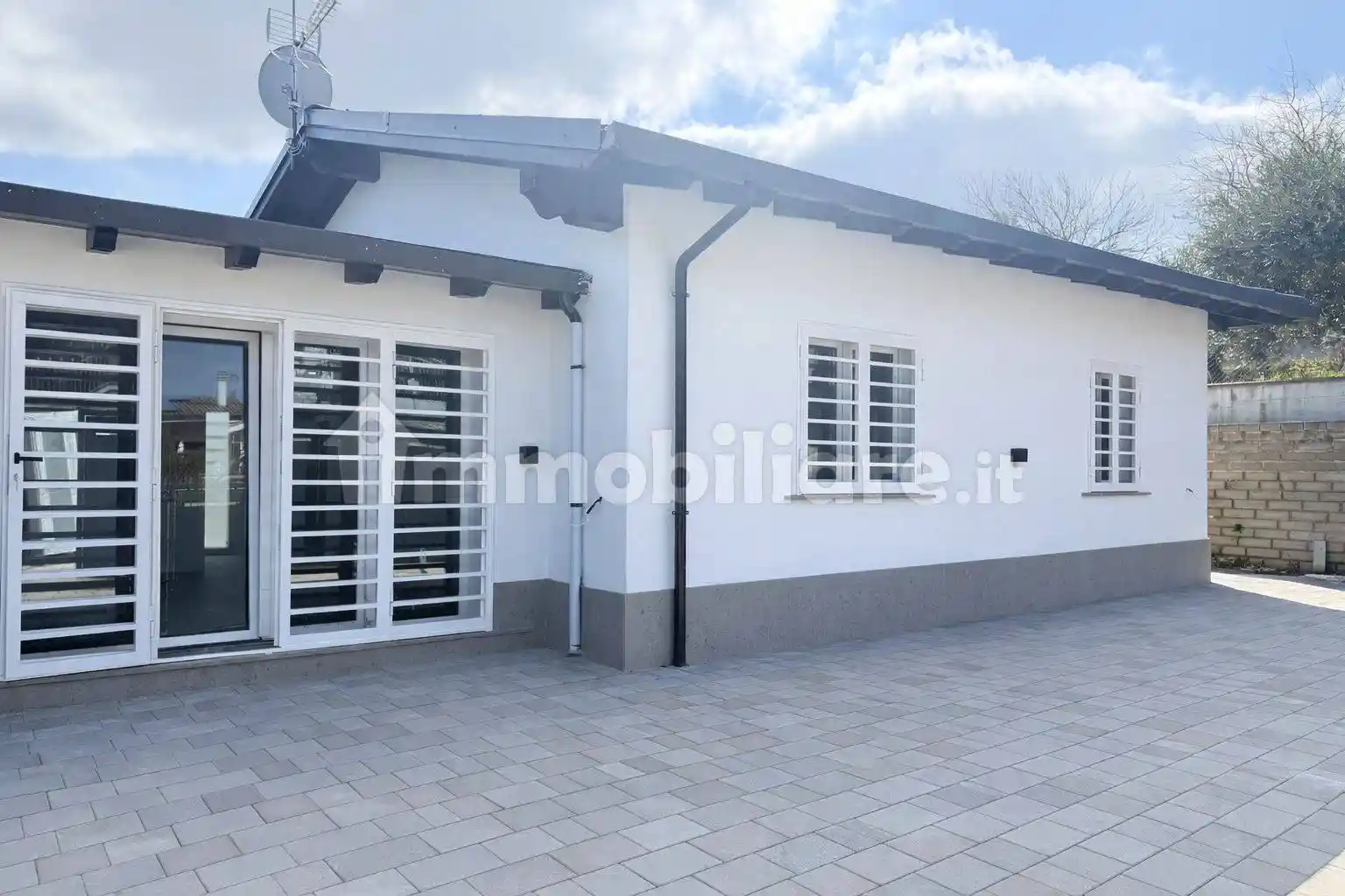 Villa in vendita a Lariano