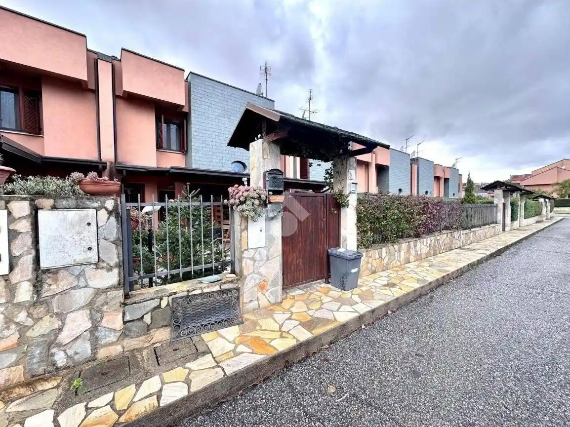 Villa in vendita a Rende