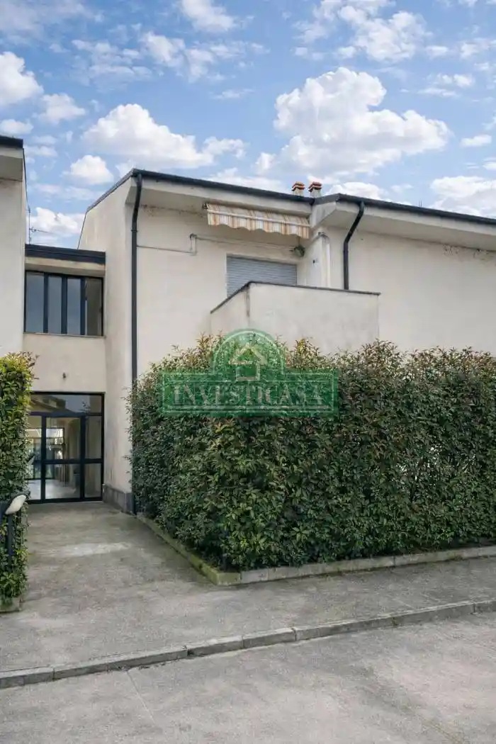 Appartamento in vendita a Albuzzano