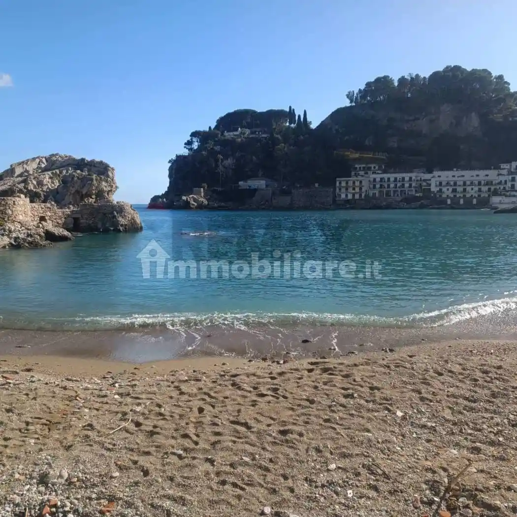 Appartamento in vendita a Taormina