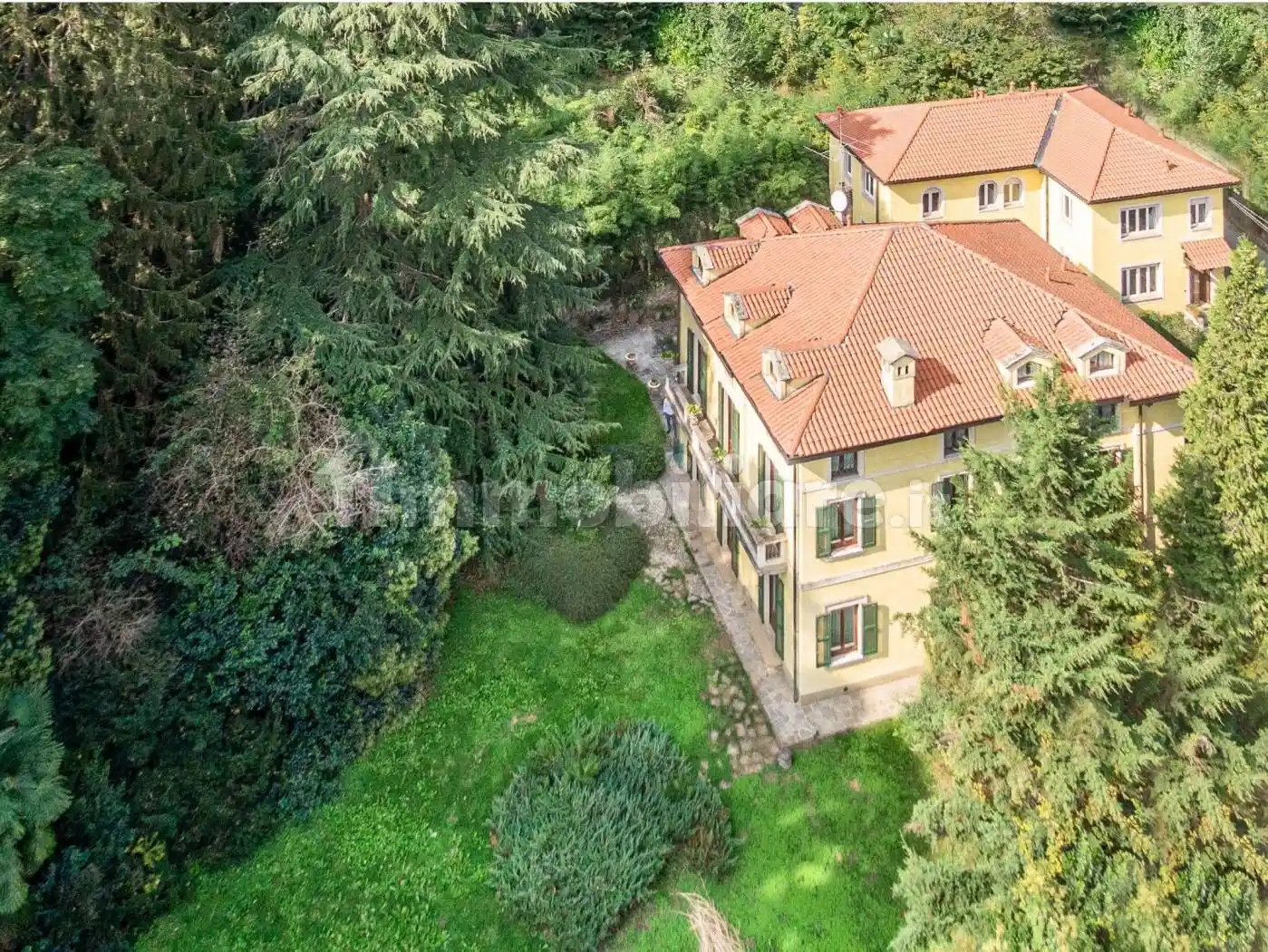 Villa in vendita a Olgiate Molgora