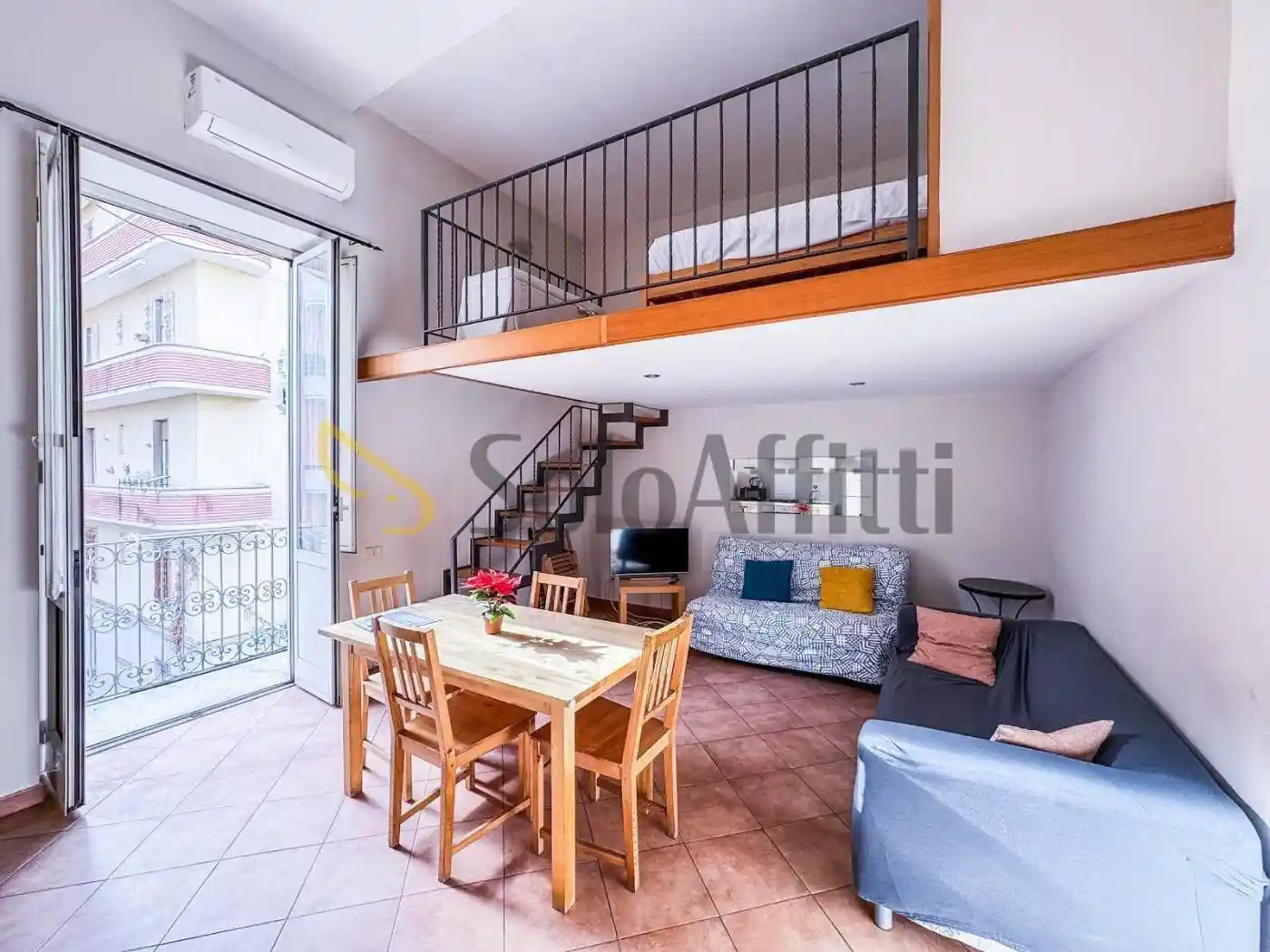 Appartamento in affitto a Napoli