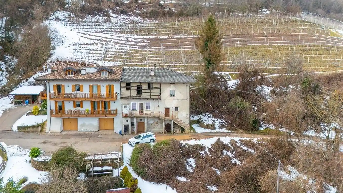 Rustico - Casale in vendita a Pergine Valsugana