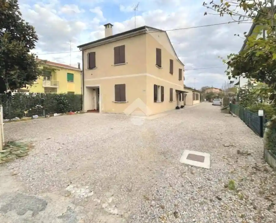 Villa in vendita a Cotignola