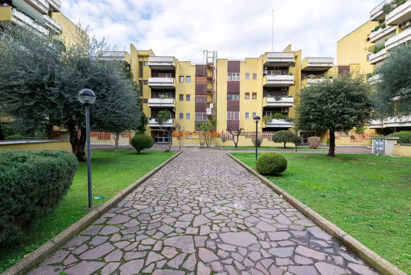 Appartamento in vendita a Roma