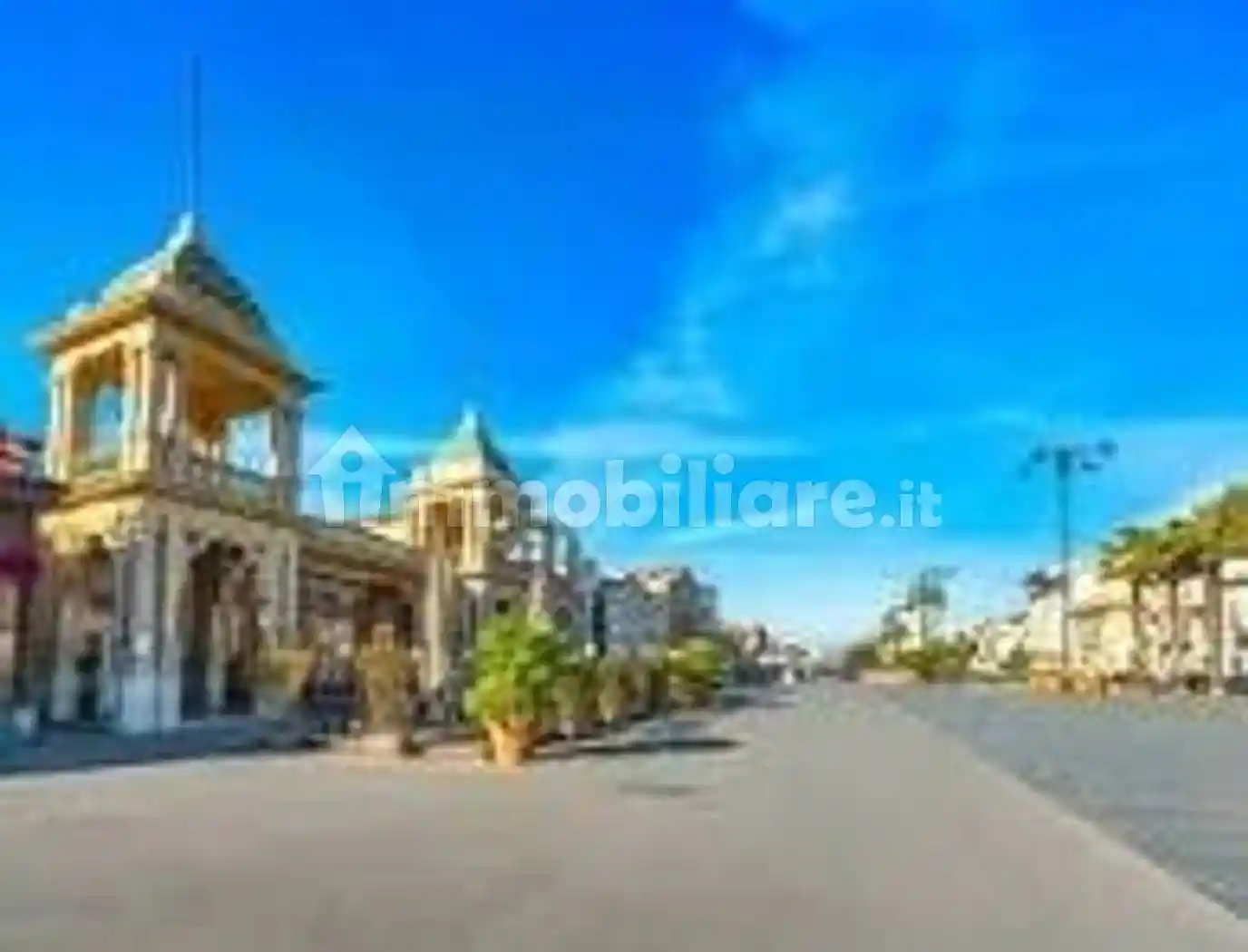 Appartamento in vendita a Viareggio