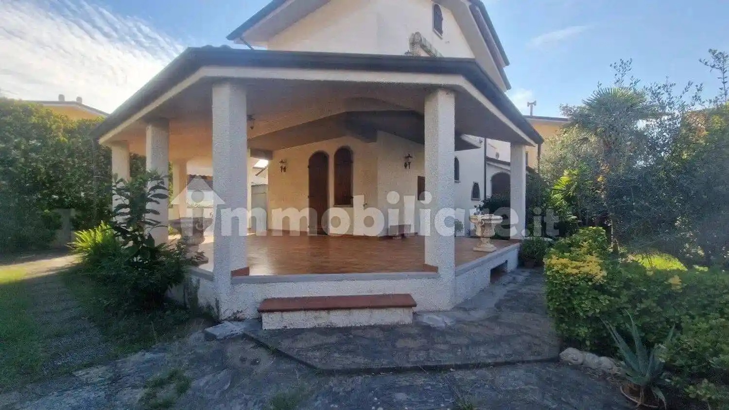 Villa in vendita a Viareggio