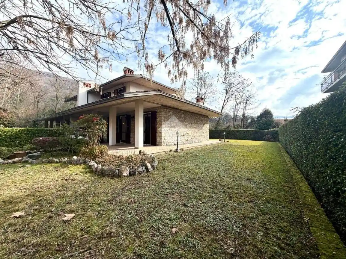 Villa in vendita a Concesio
