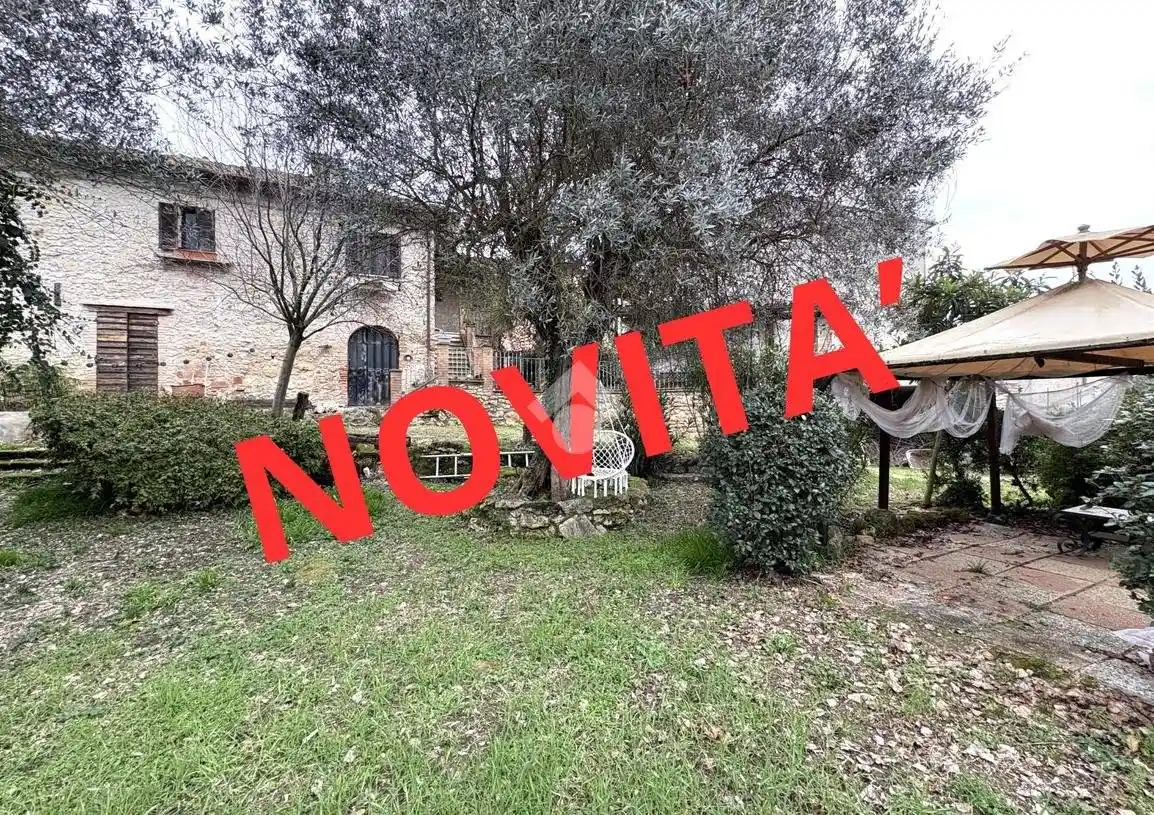 Casa indipendente in vendita a Narni