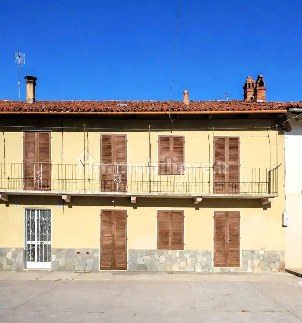 Casa indipendente in vendita a Santo Stefano Roero