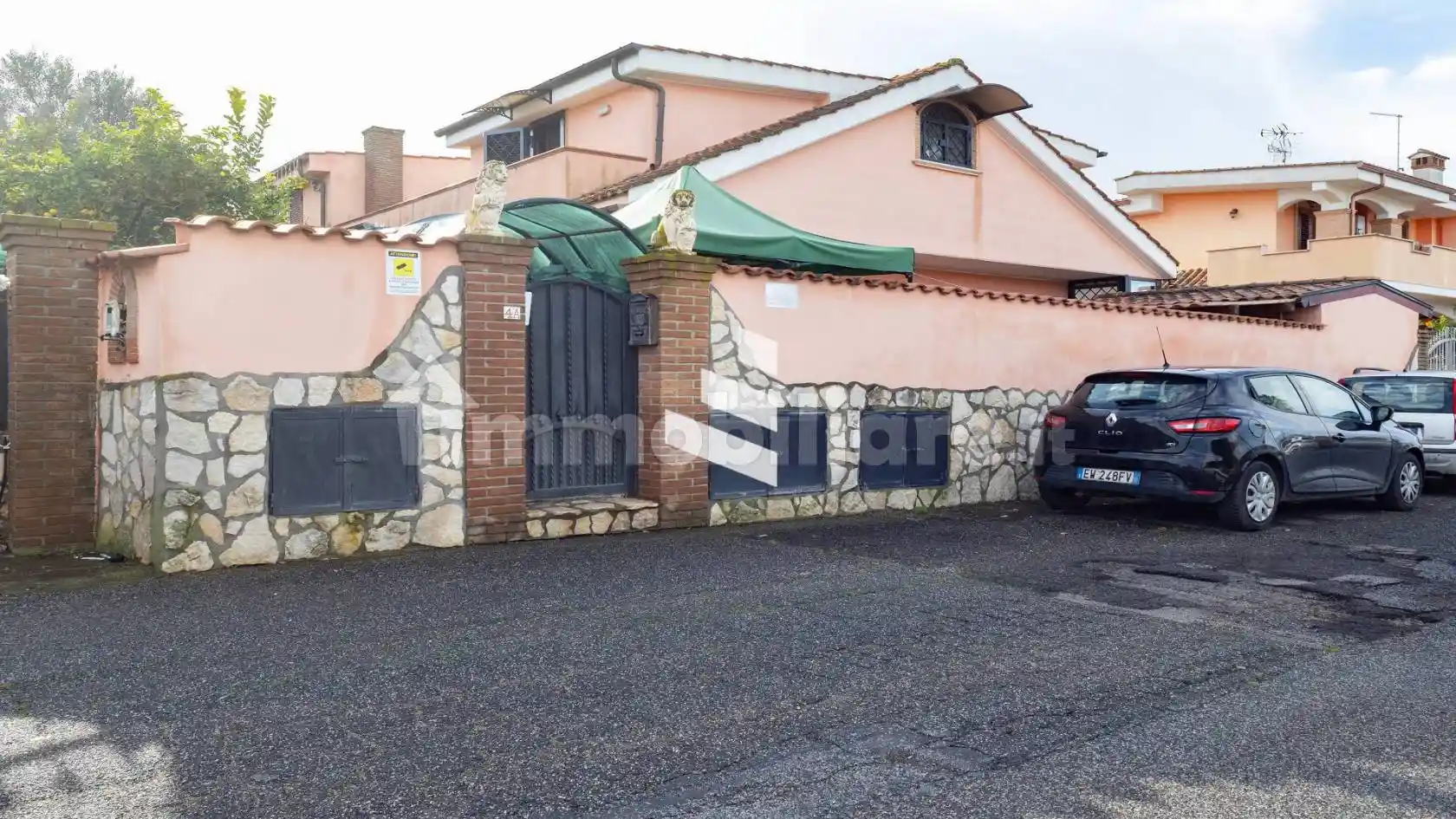 Villa in vendita a Pomezia