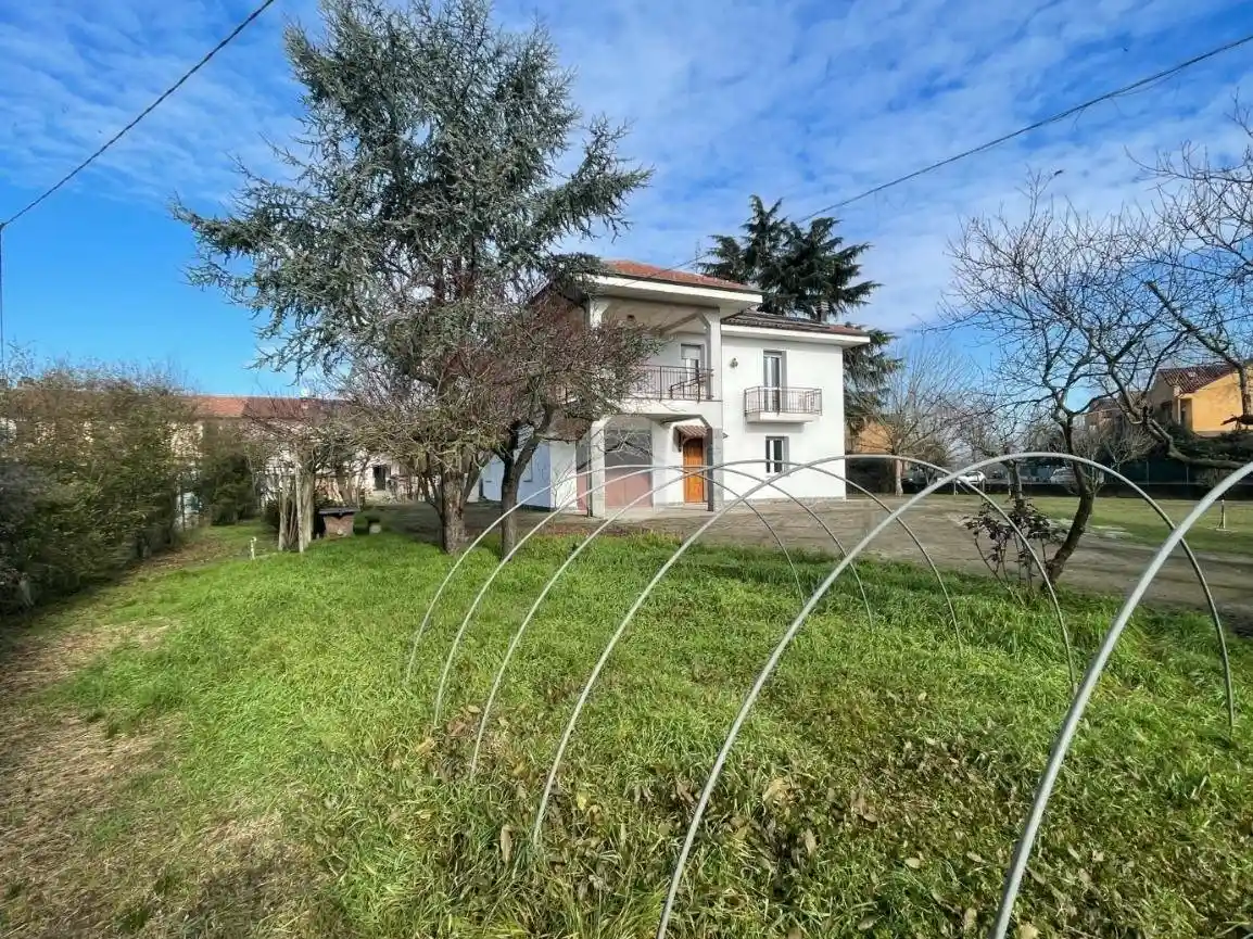 Villa in vendita a Asti