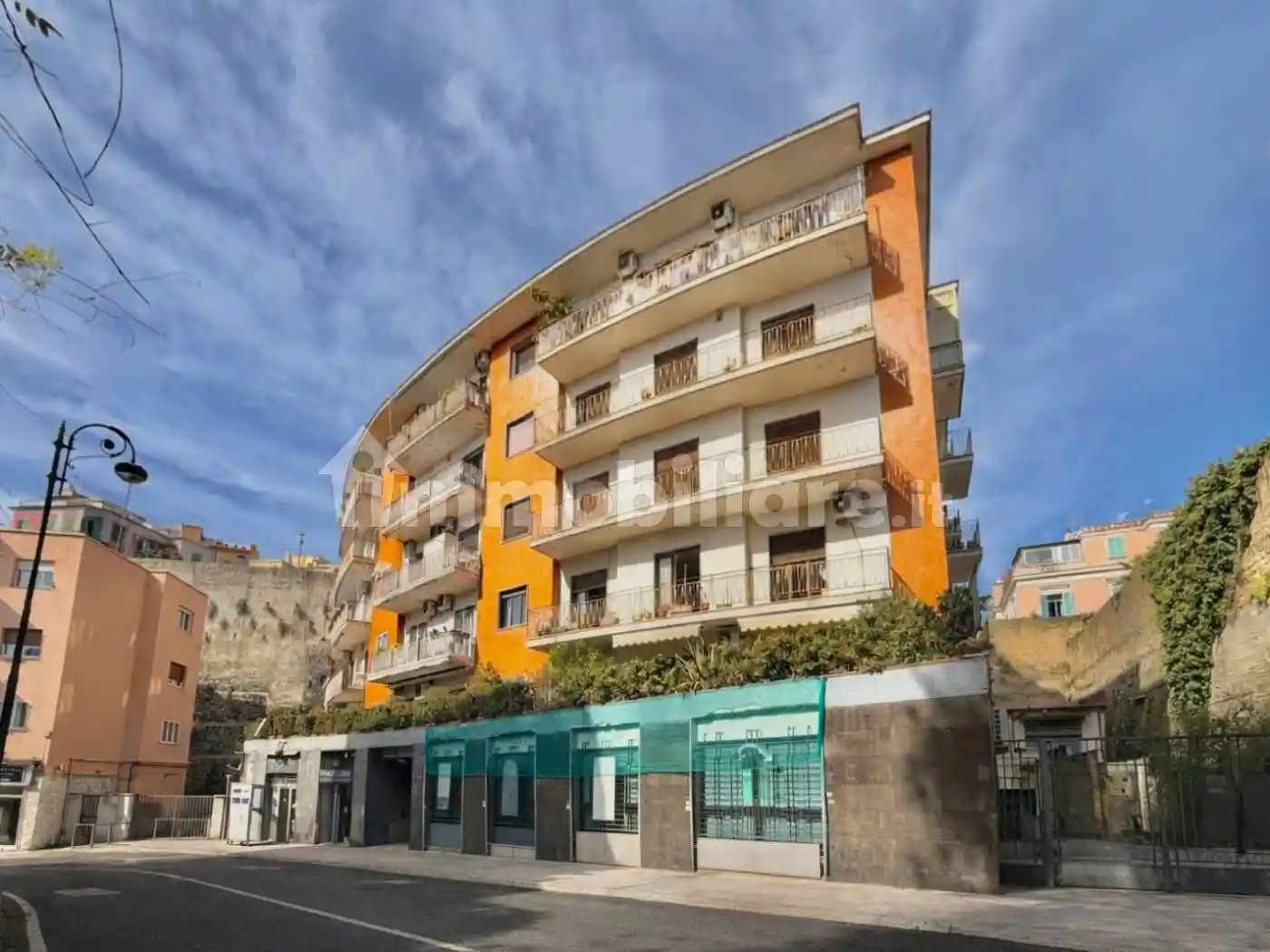 Appartamento in vendita a Napoli