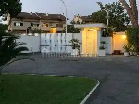 Villa in vendita a Roma