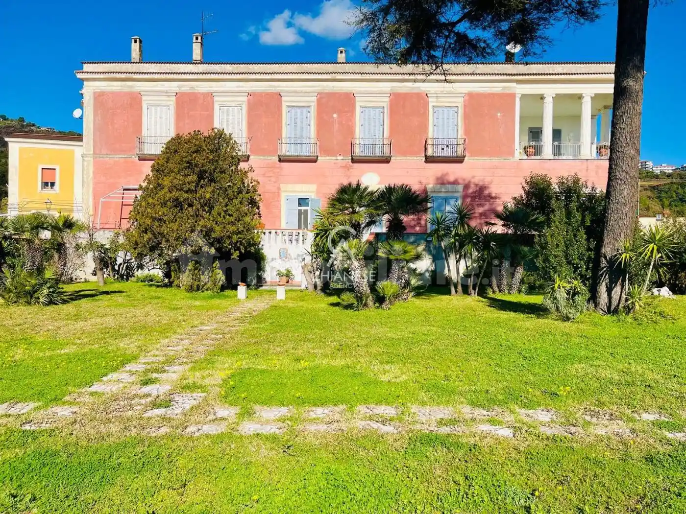 Villetta a schiera in vendita a Salerno