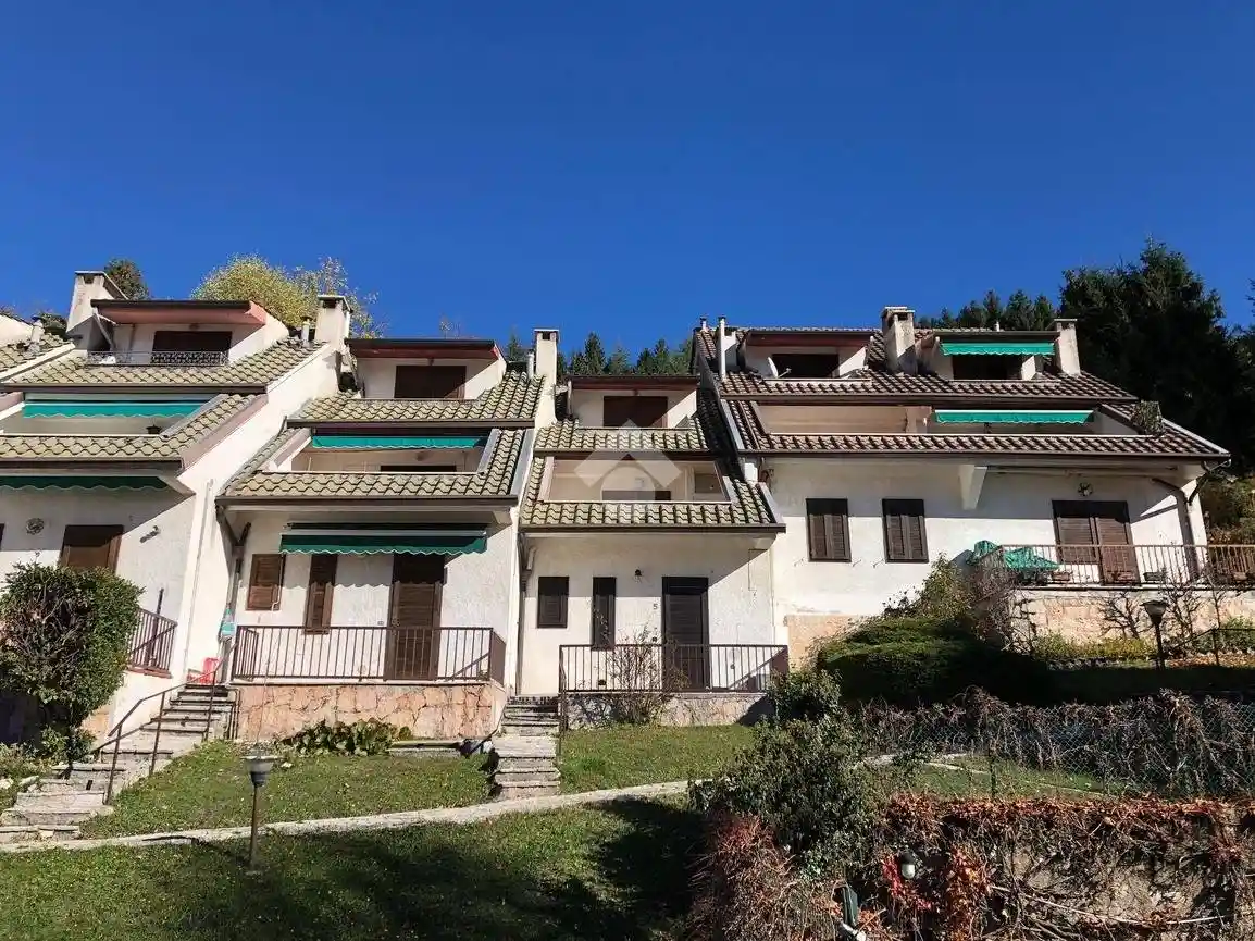 Appartamento in vendita a Ferrara di Monte Baldo