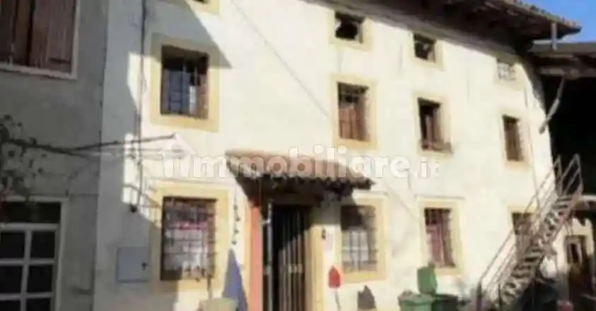 Palazzo - Stabile in vendita a Montecchio Maggiore