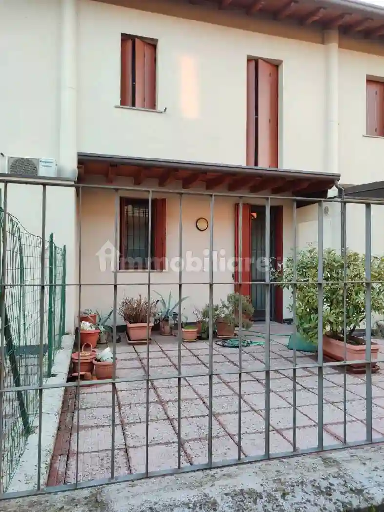 Villetta a schiera - foto 2