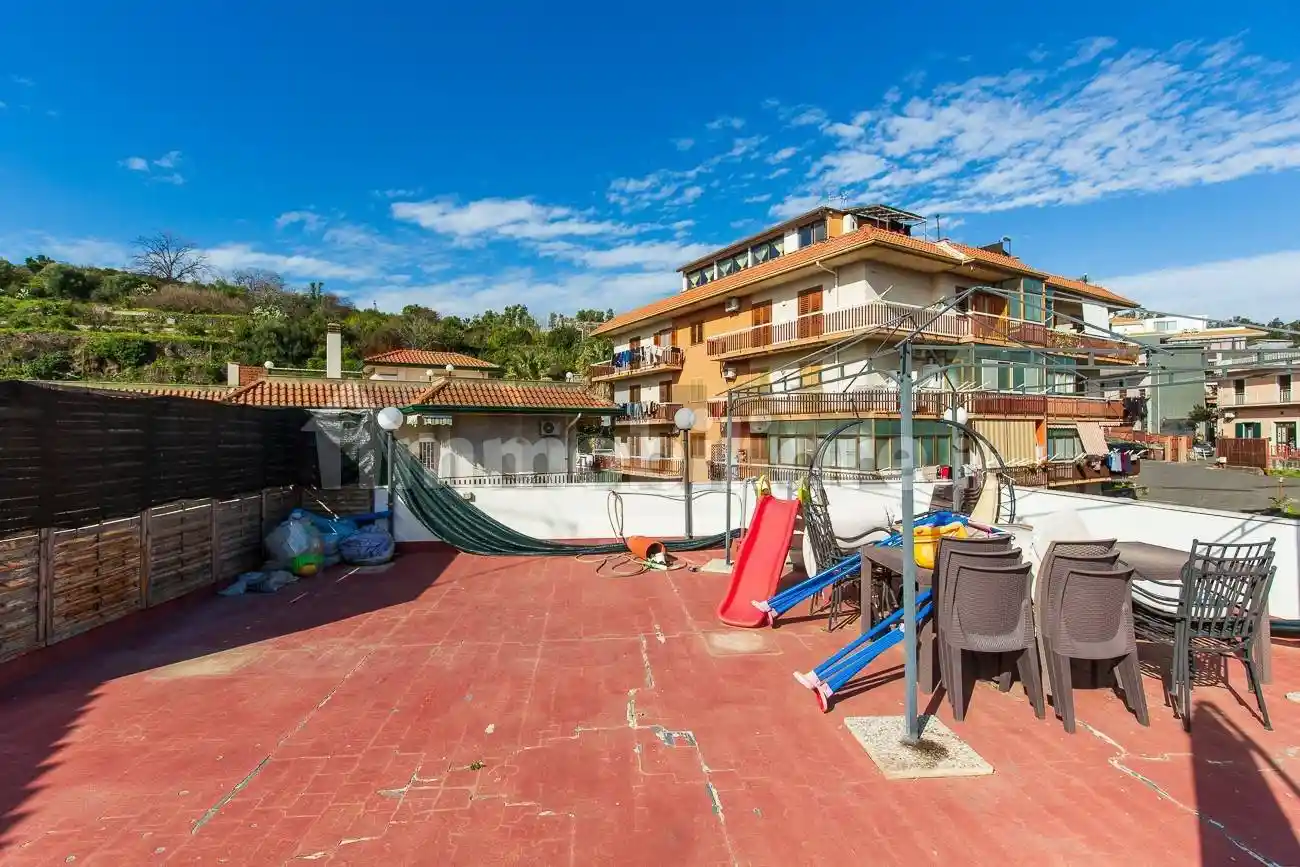 Appartamento in vendita a Aci Catena