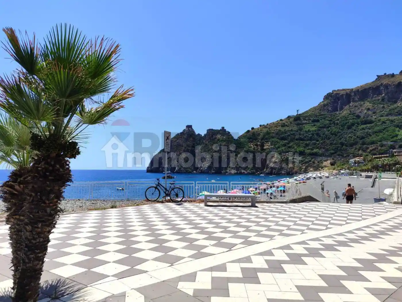 Appartamento in vendita a Sant'Alessio Siculo