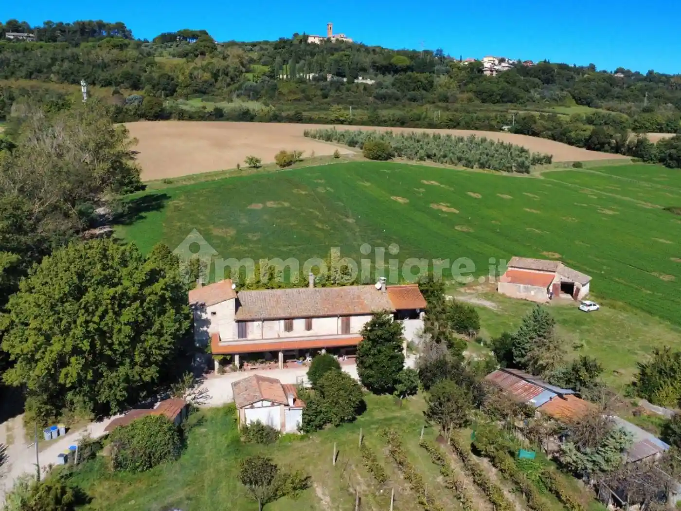 Rustico - Casale in vendita a Perugia