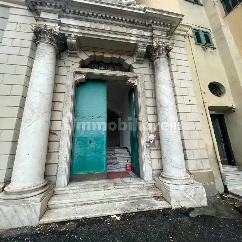 Appartamento in vendita a Genova