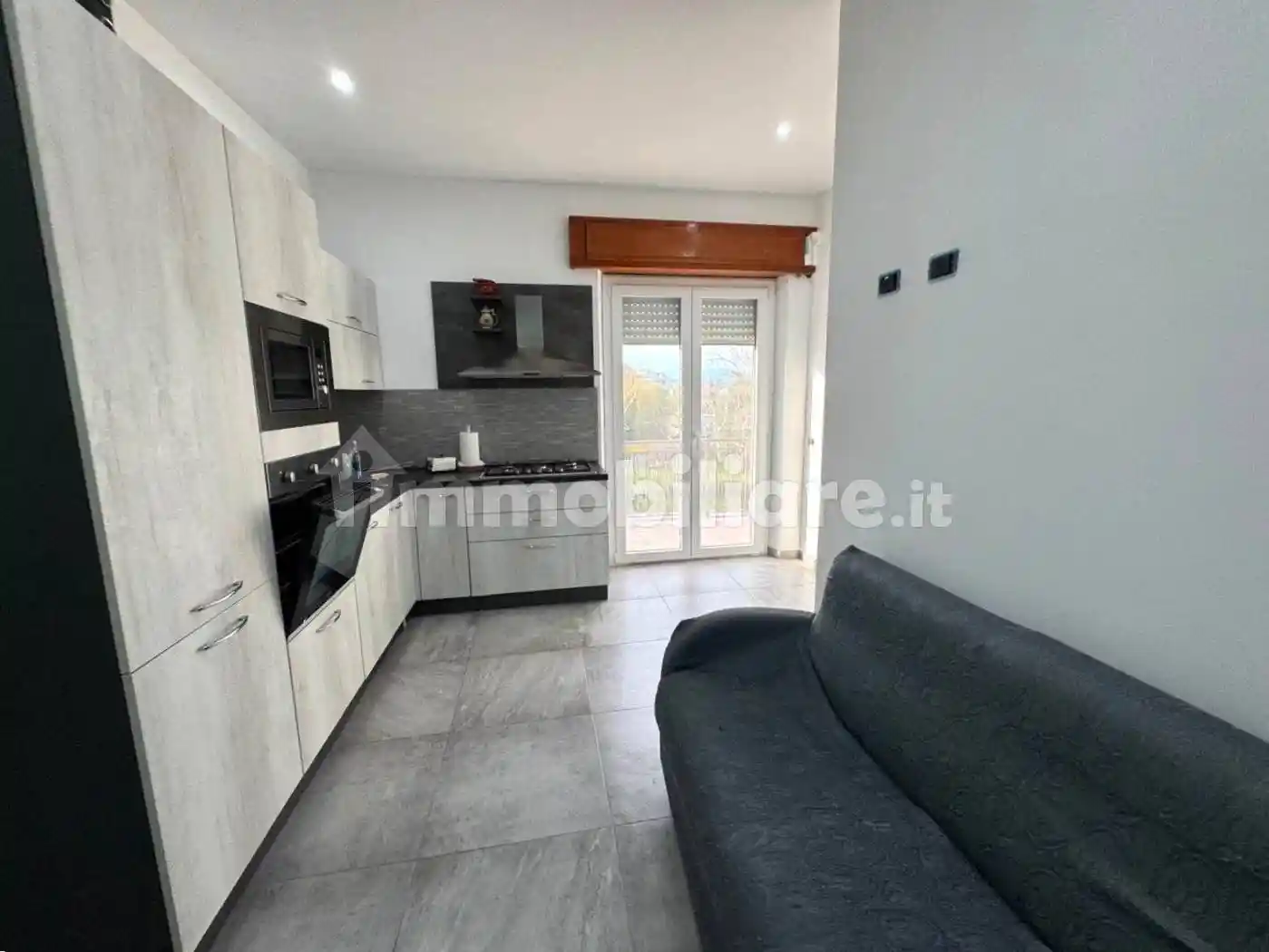 Appartamento in affitto a Borgia