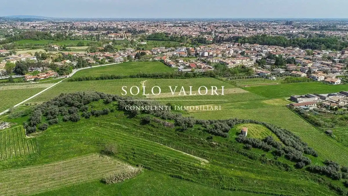 Rustico - Casale in vendita a Bassano del Grappa