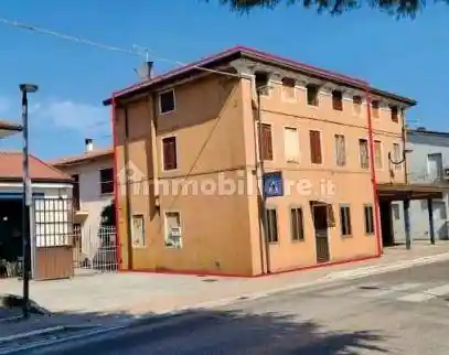 Casa indipendente in vendita a Bolzano Vicentino