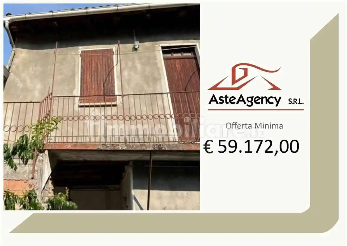 Casa indipendente in vendita a Val di Nizza