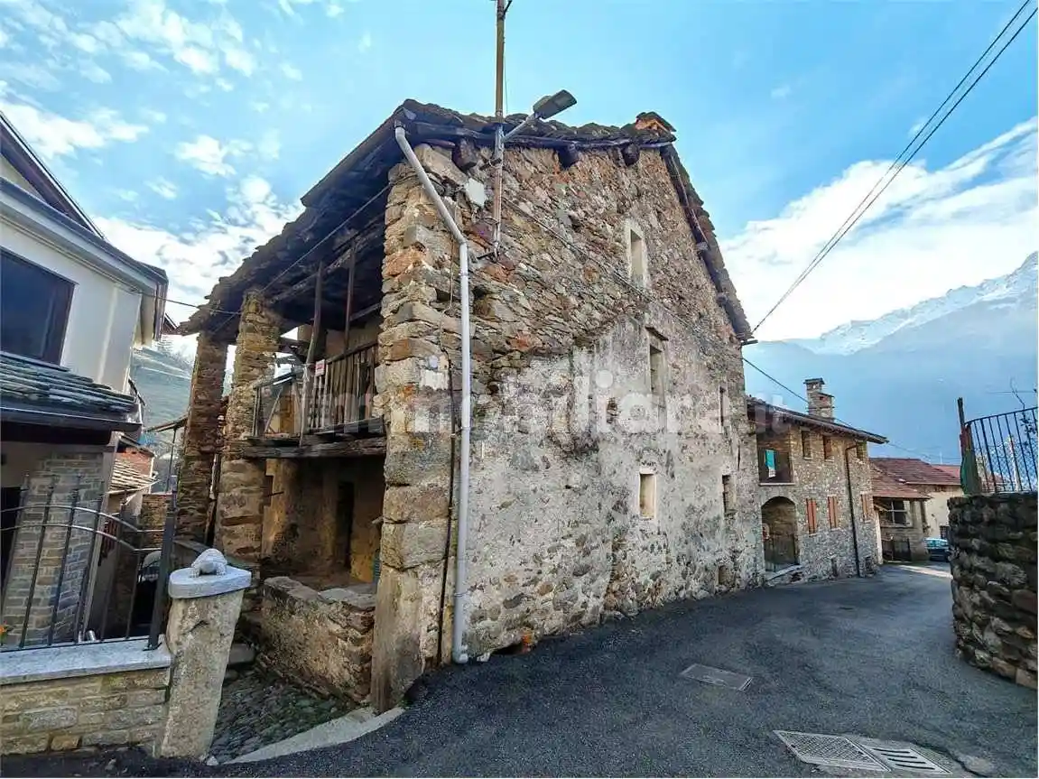 Rustico - Casale in vendita a Settimo Vittone