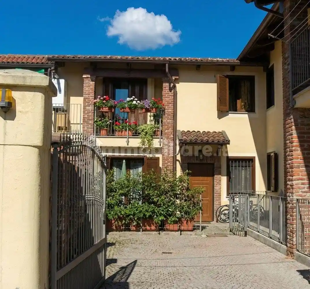 Casa indipendente in vendita a Beinasco