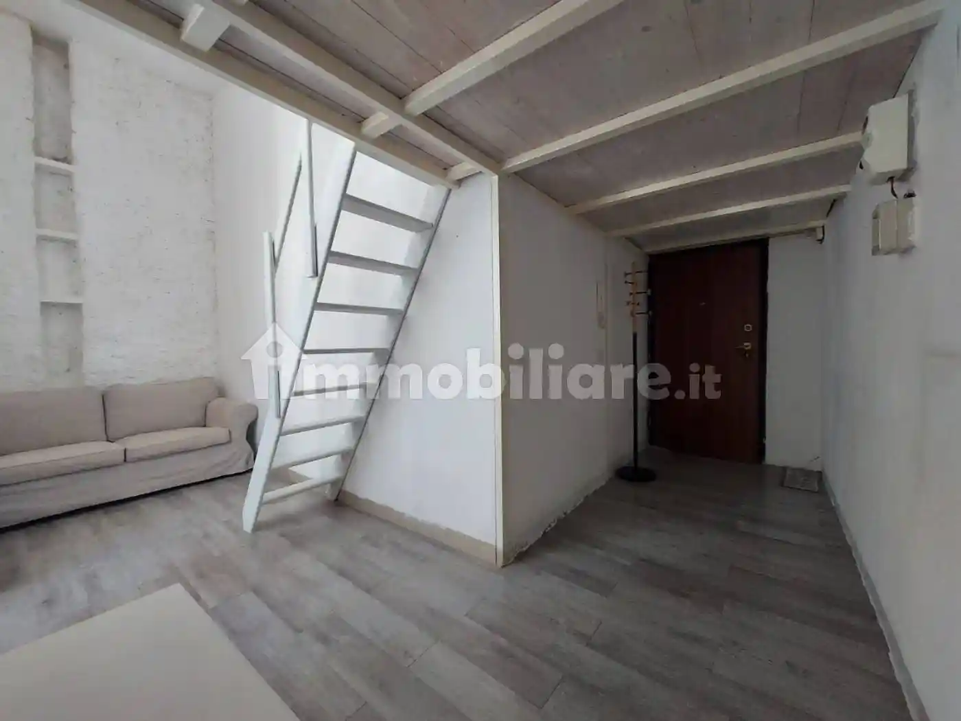 Appartamento in affitto a Napoli