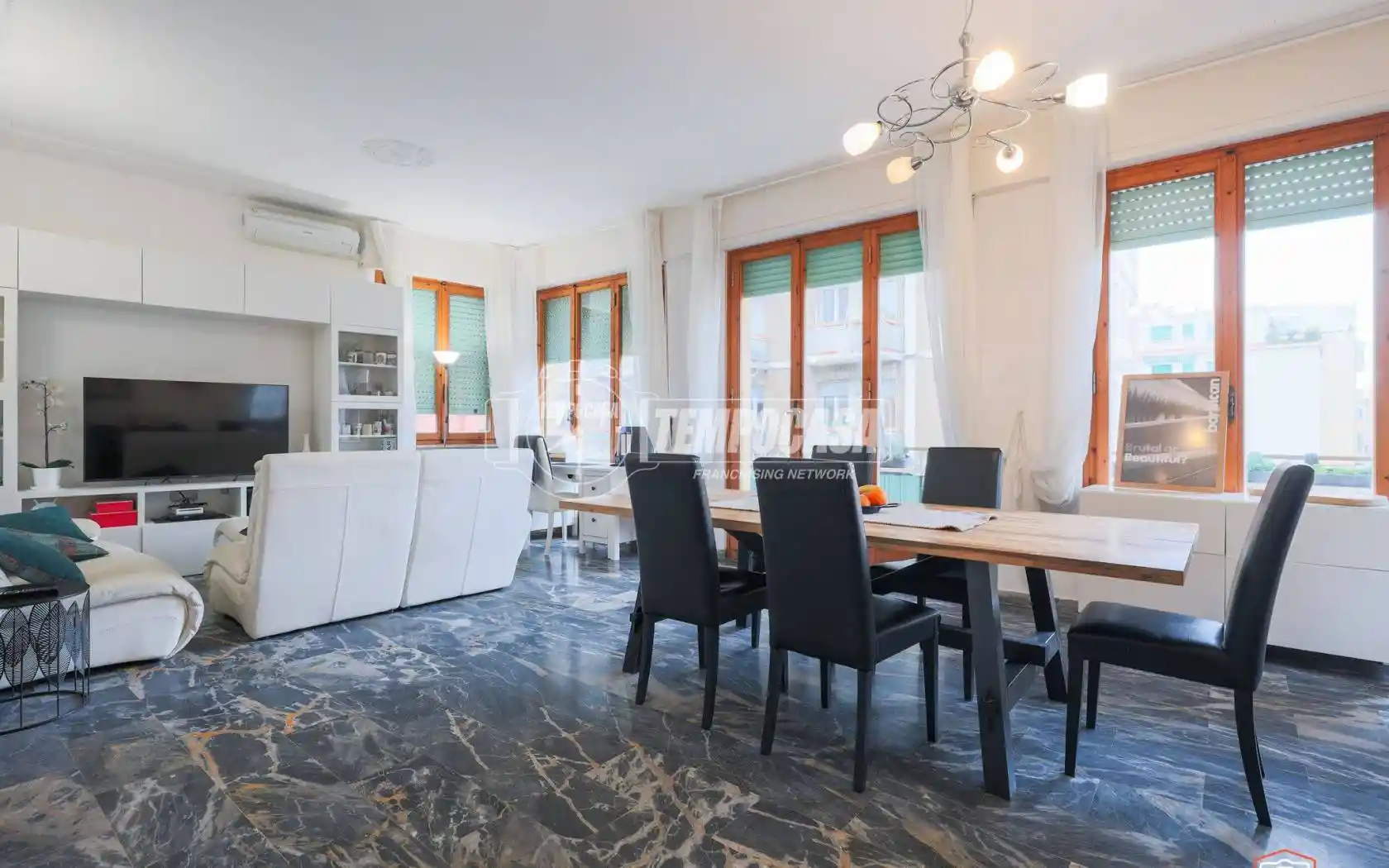 Appartamento in vendita a Livorno