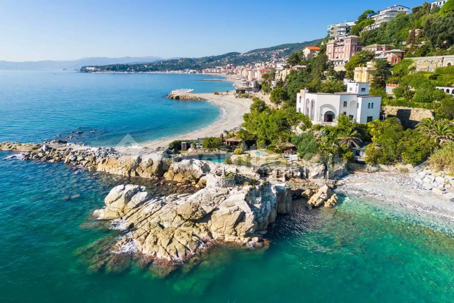 Villa in vendita a Varazze