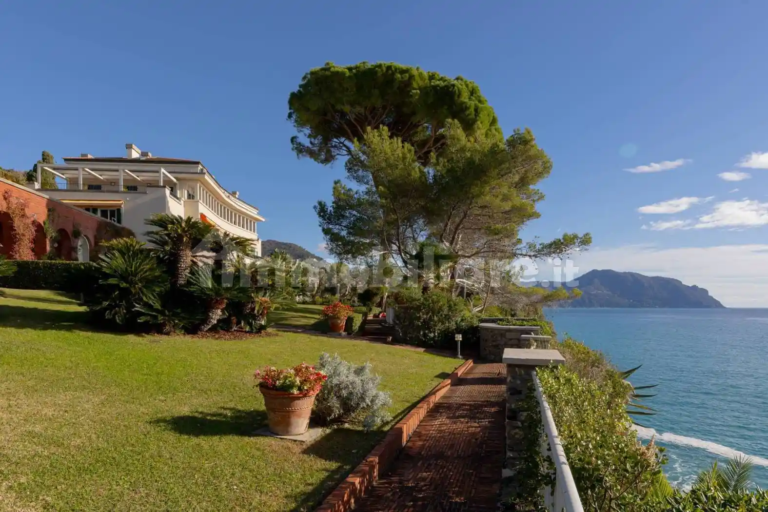 Appartamento in vendita a Pieve Ligure