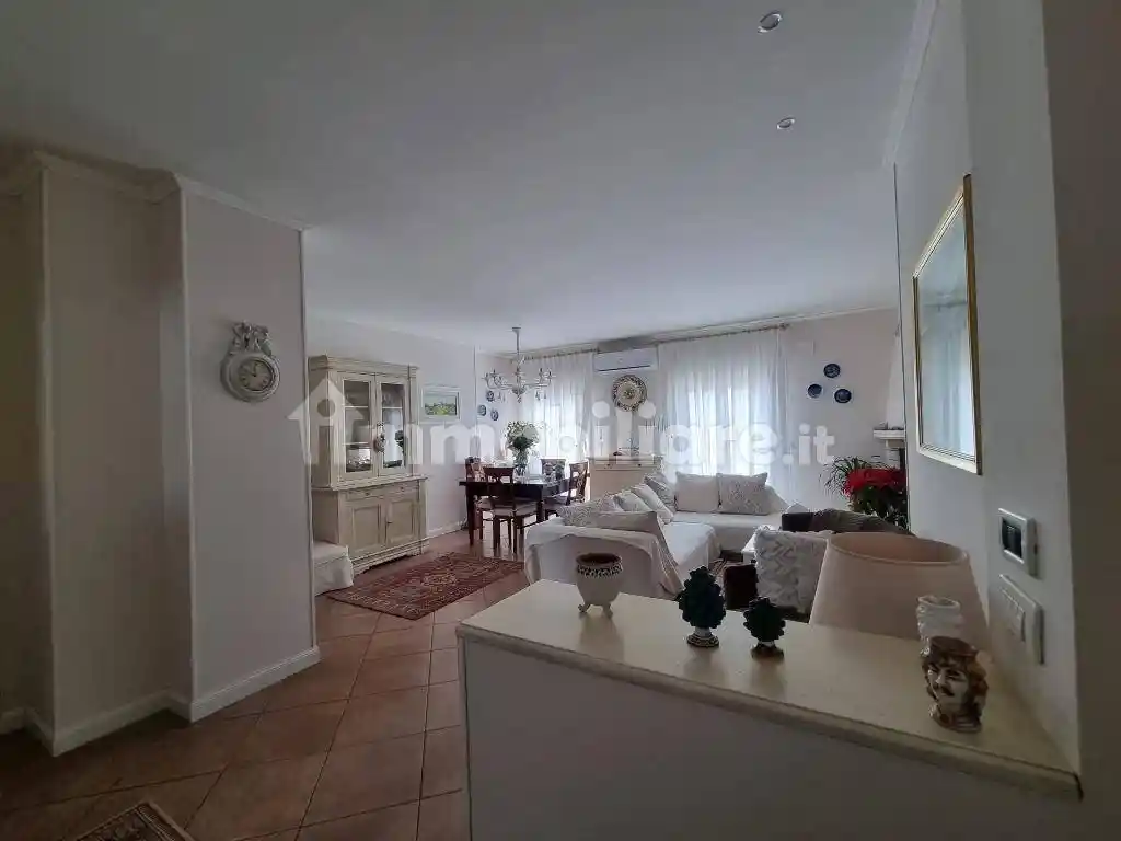 Appartamento in vendita a Palermo