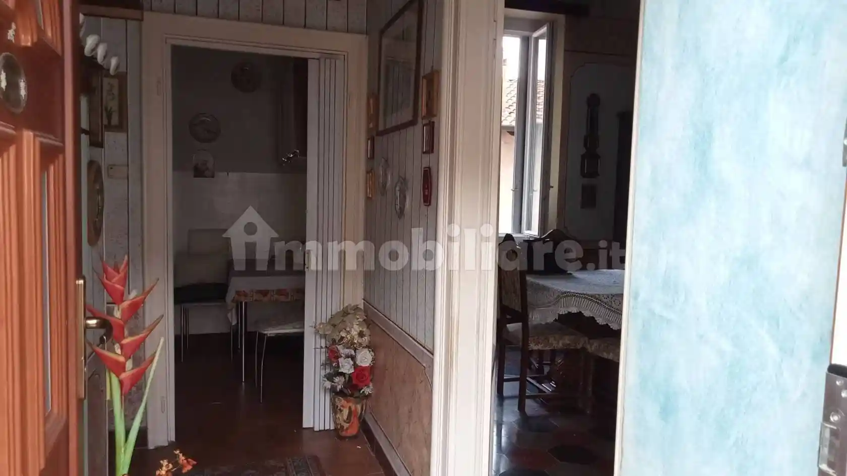 Appartamento in vendita a Comerio