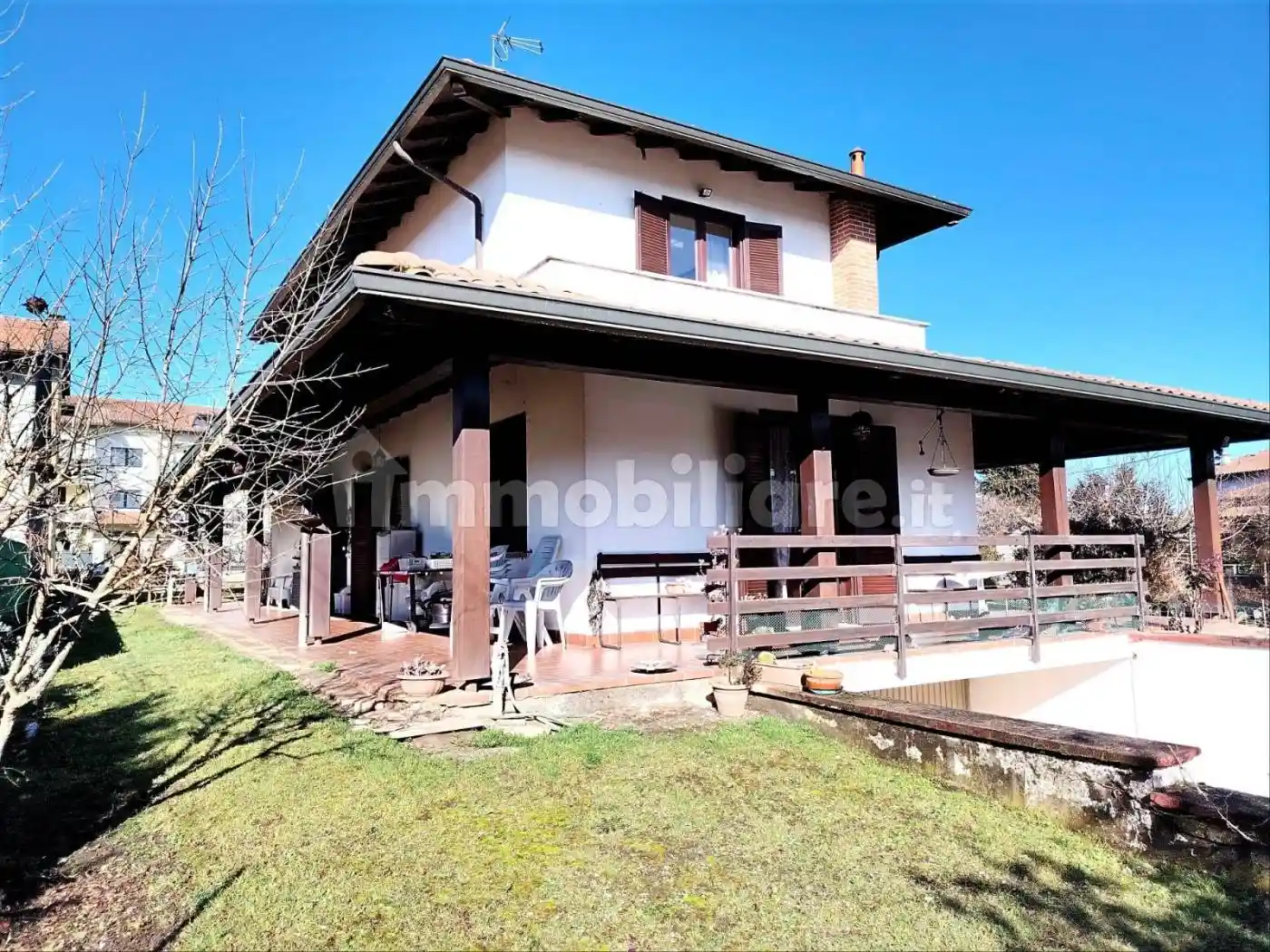 Villa in vendita a Borgo Ticino