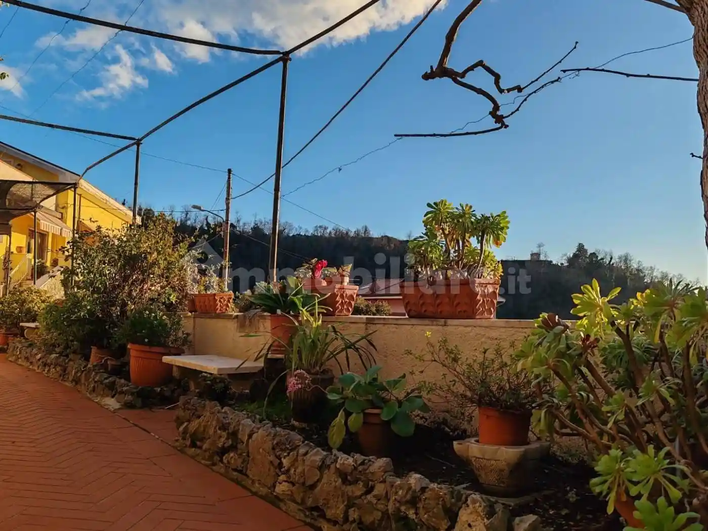 Casa indipendente in vendita a Carrara