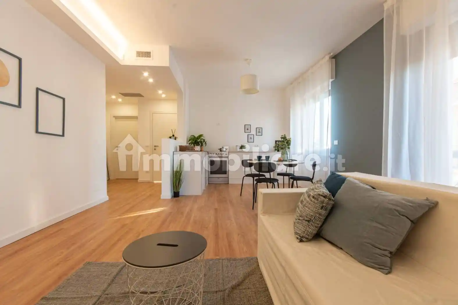 Appartamento in vendita a Carugate