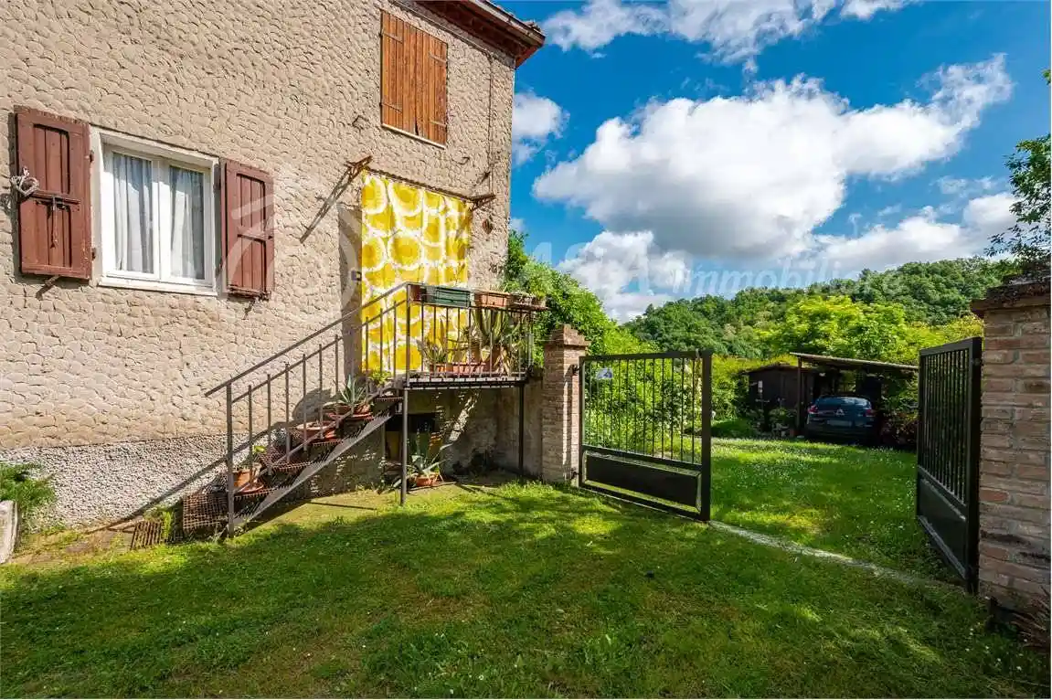 Casa indipendente in vendita a Medesano