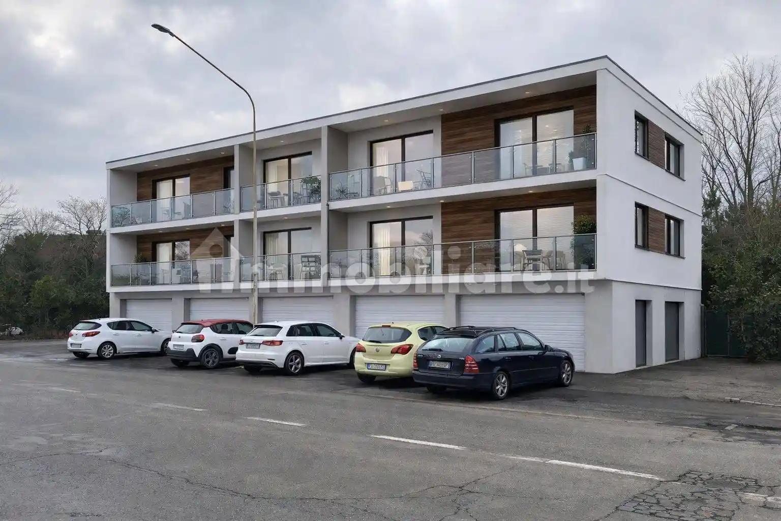 Palazzo - Edificio in vendita a Modena