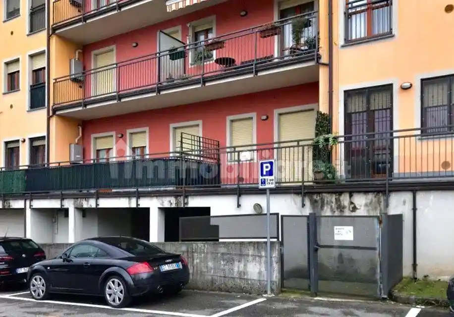 Appartamento in affitto a Brivio