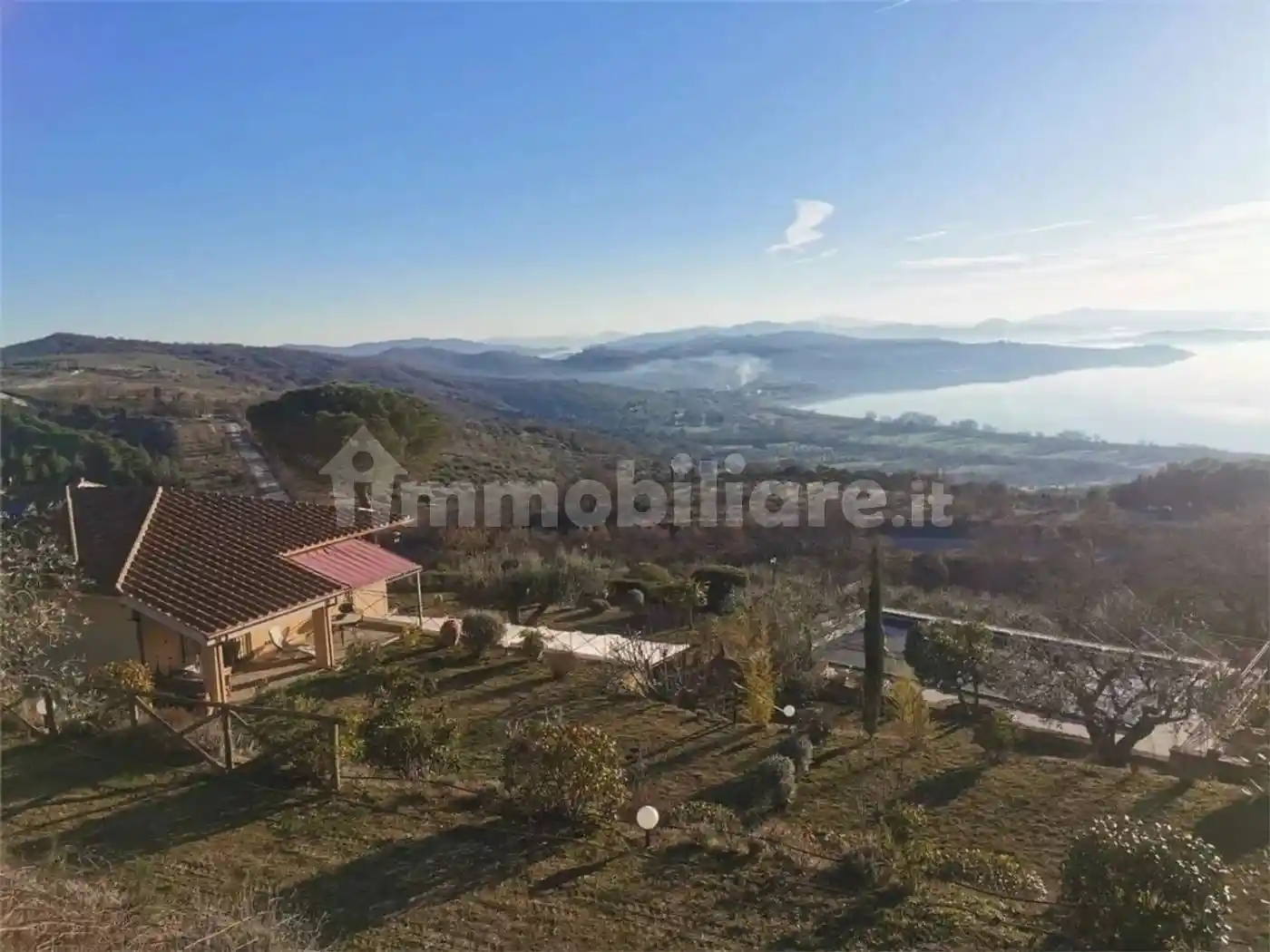 Villa in vendita a Passignano sul Trasimeno