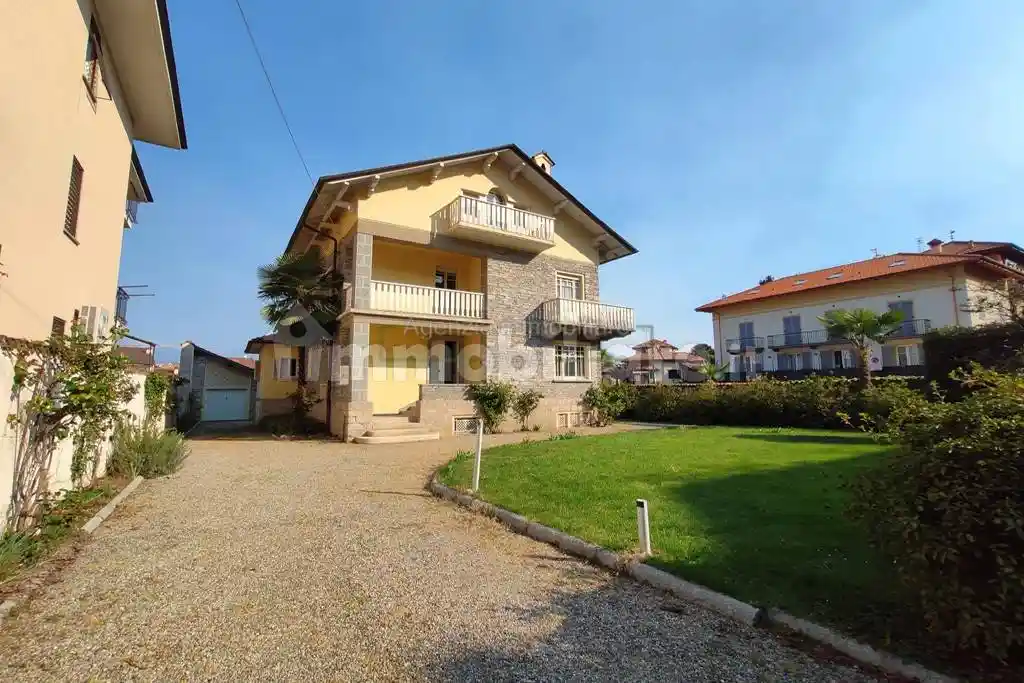 Villa in vendita a Stresa