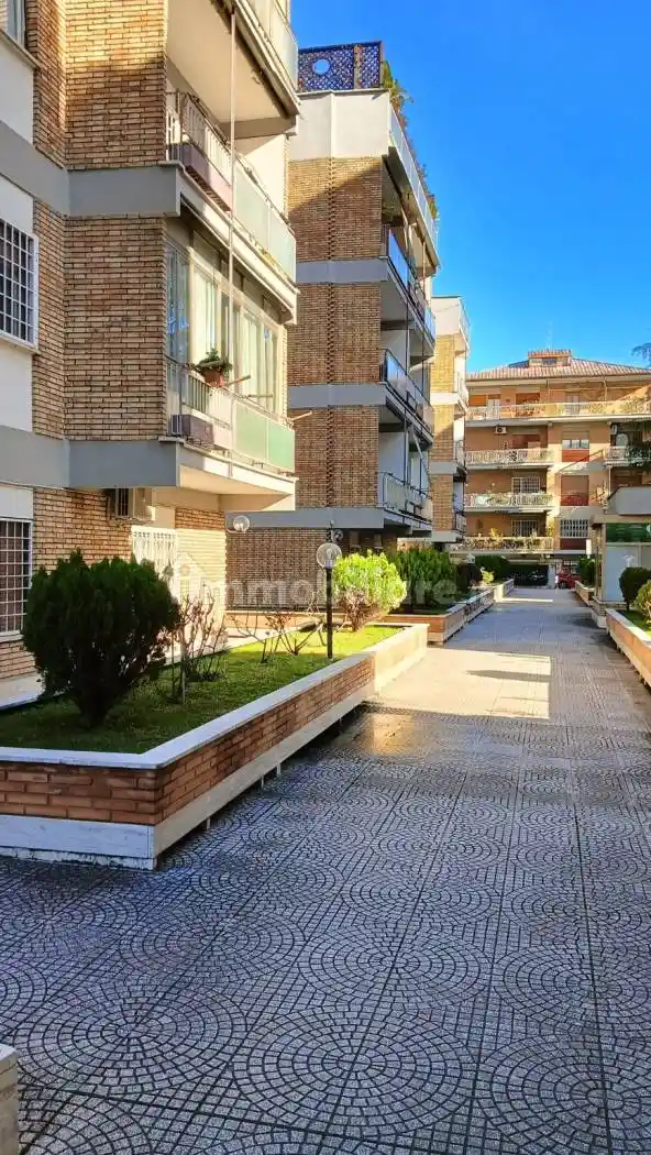 Appartamento in vendita a Roma